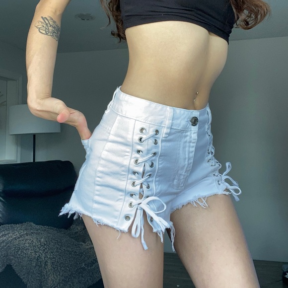 White Laced Jean Shorts - Picture 3 of 9